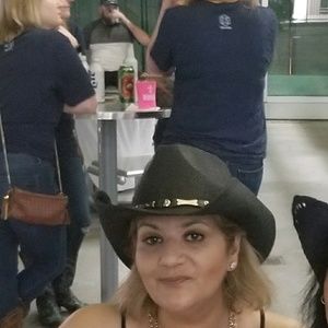 Meet your Posher, Sylvia